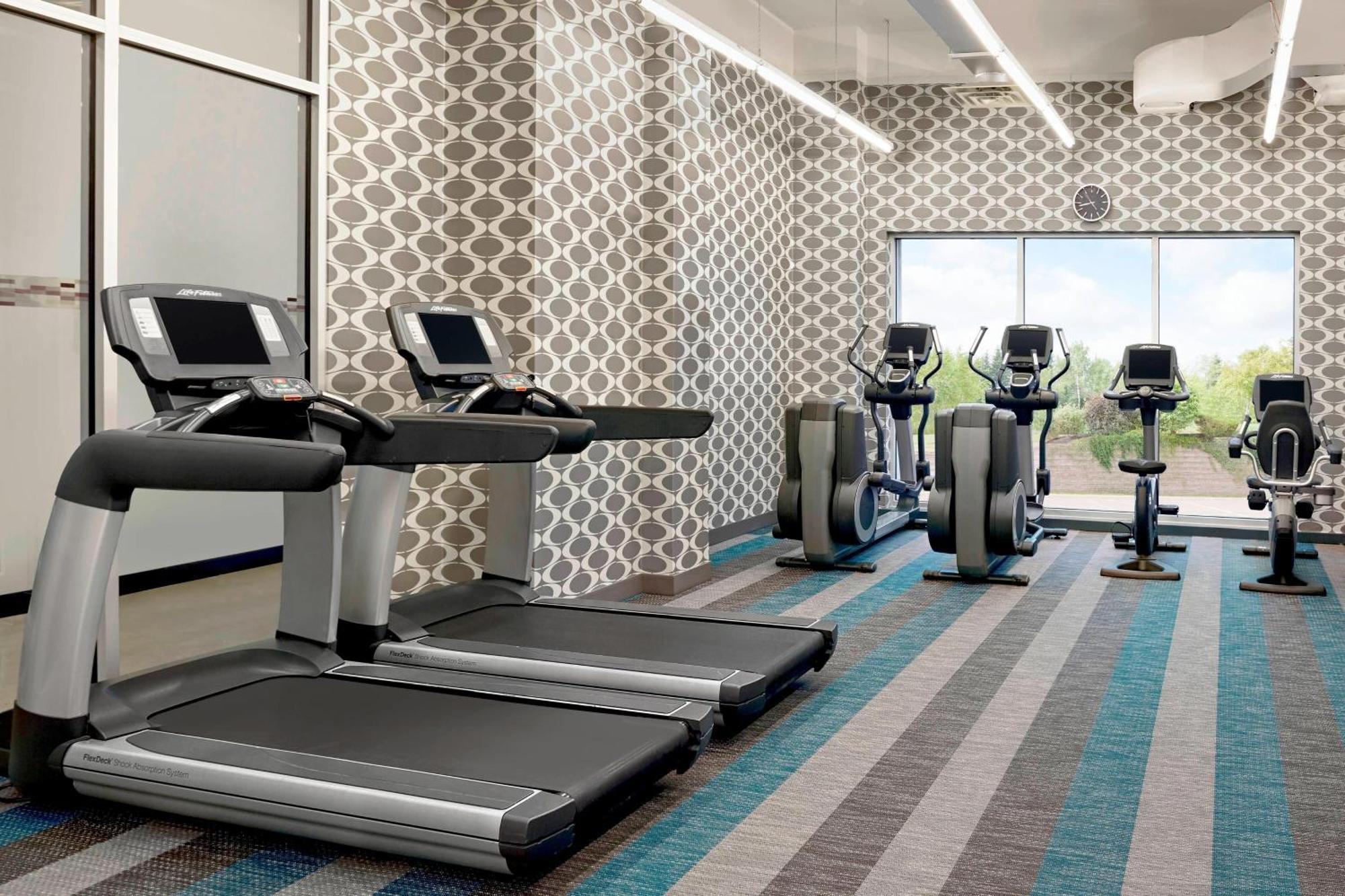 Aloft Montreal Airport Hotel Dorval Luaran gambar